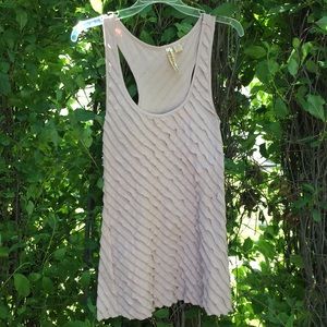 Eyeshadow Sleeveless Top